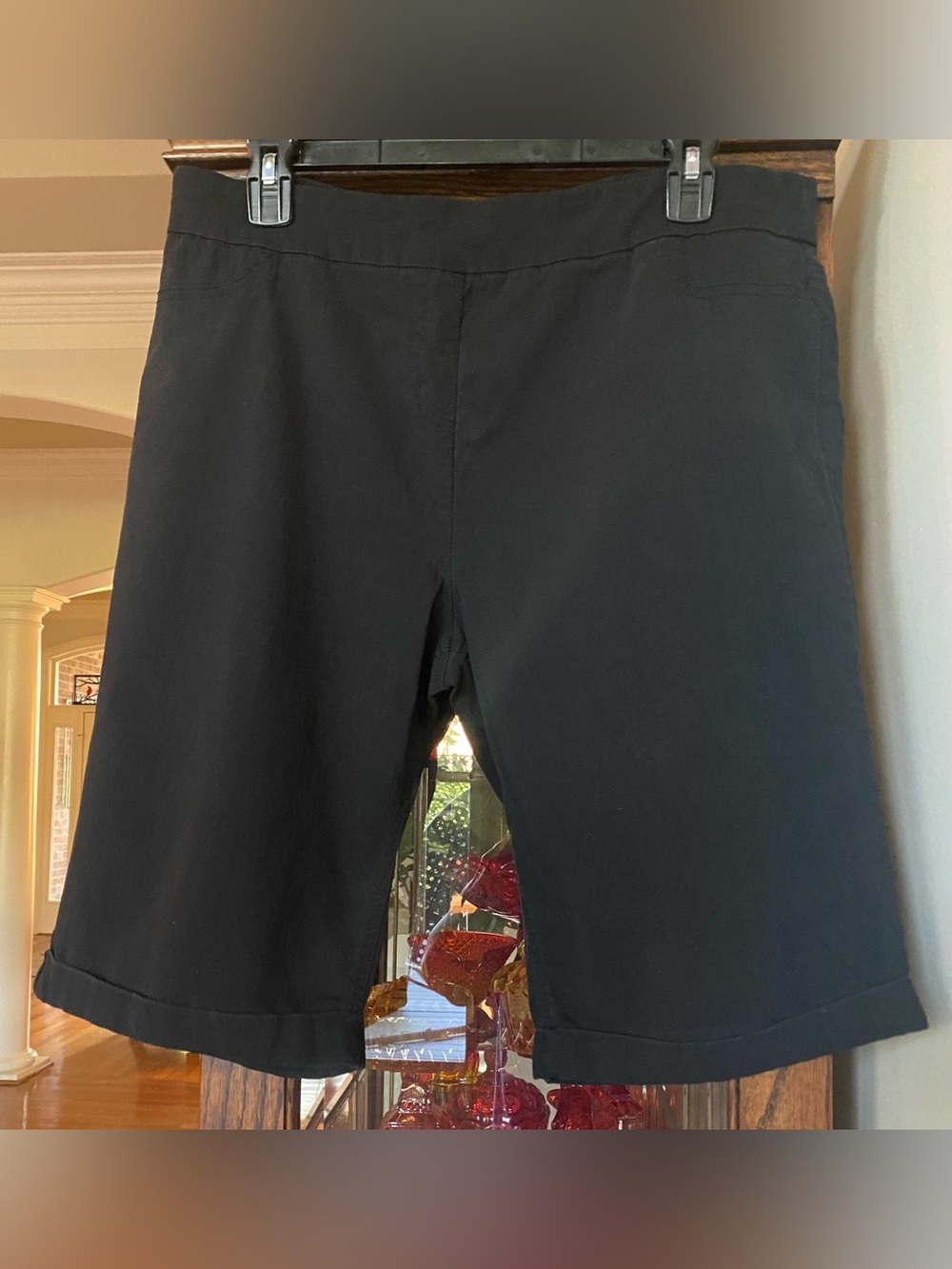 Soft Surroundings Black Shorts Bermuda L